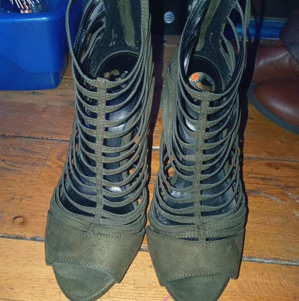 Report Cage Brown Suede strappy heels